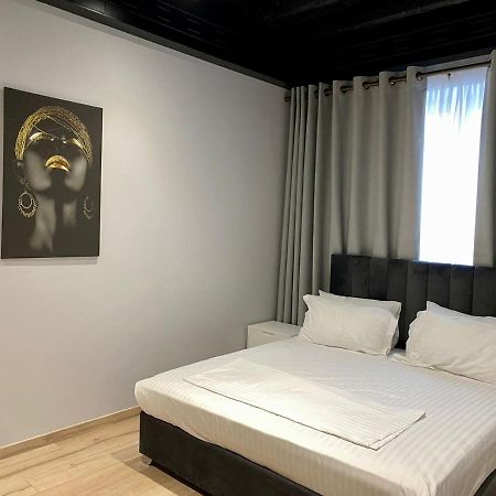 Primo Hotel 티라나 외부 사진