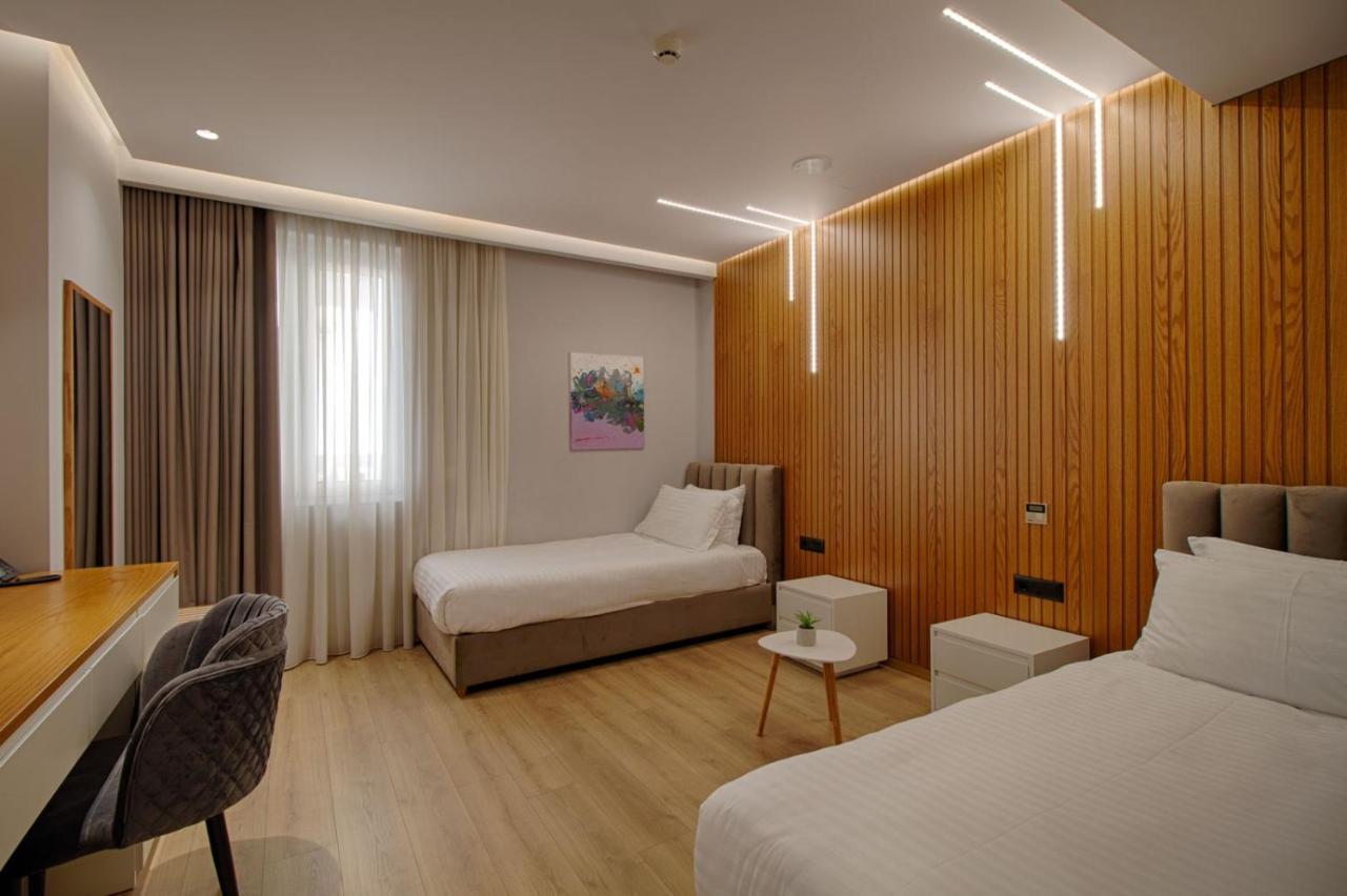 Primo Hotel 티라나 외부 사진