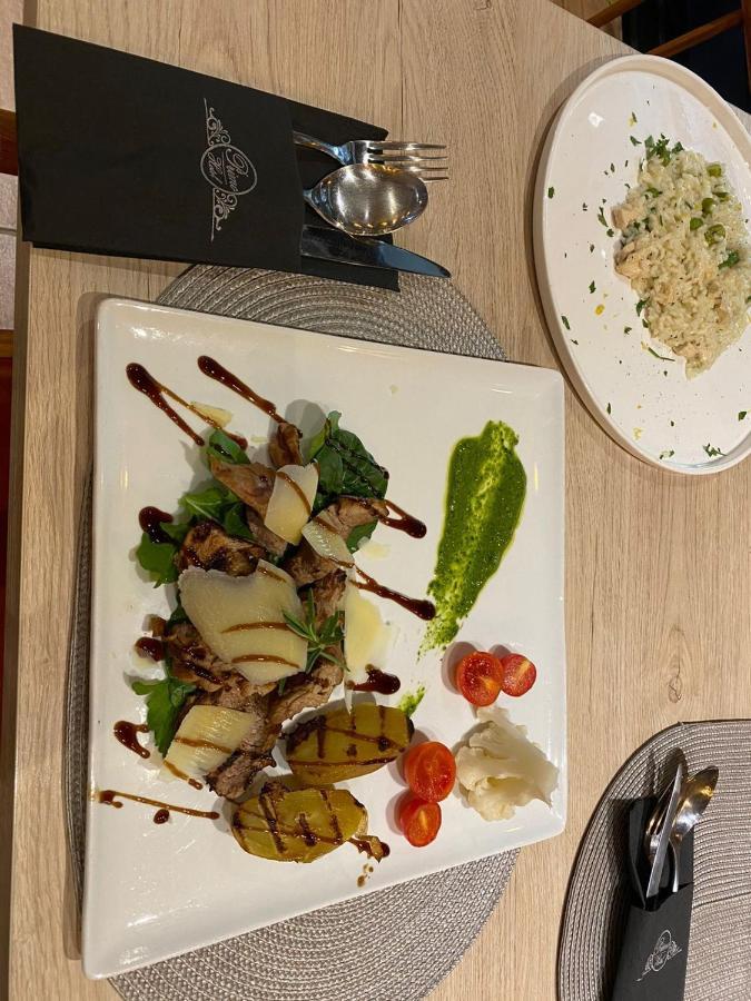 Primo Hotel 티라나 외부 사진
